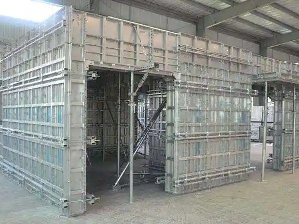 China Aluminium Alloy Earthquake-resistant Design Concrete Wall Fence Mold Built-up Steel Column